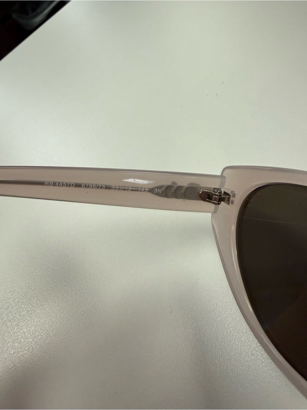 Ray Ban Sunglasses - Picture 4 of 5